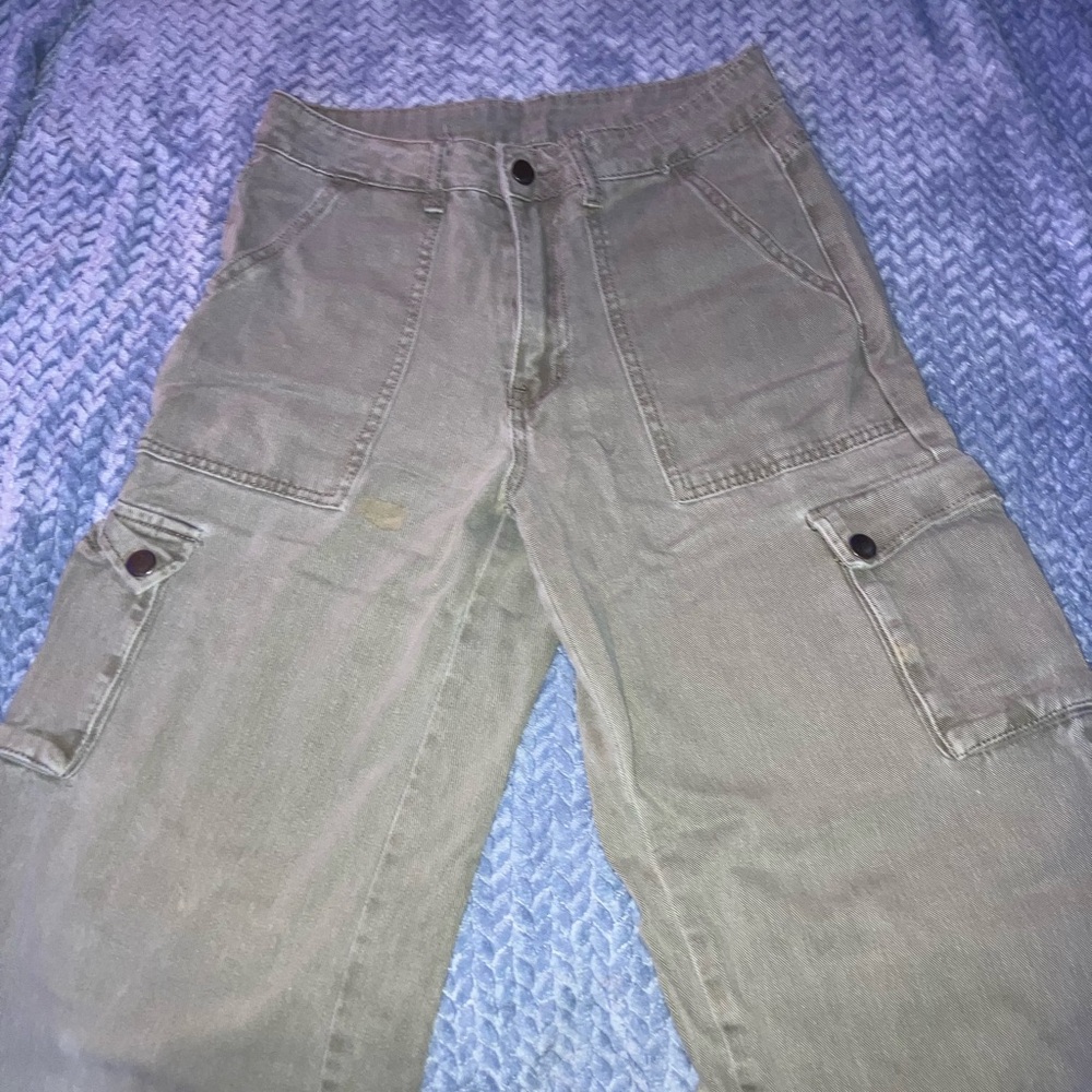 SHEIN Olive Green Cargo Jeans